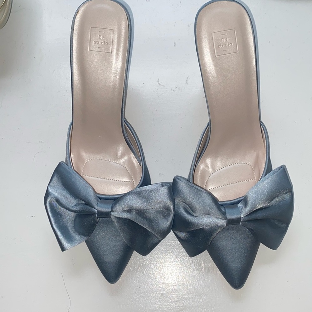 Satin bow light blue high heels size 8.5